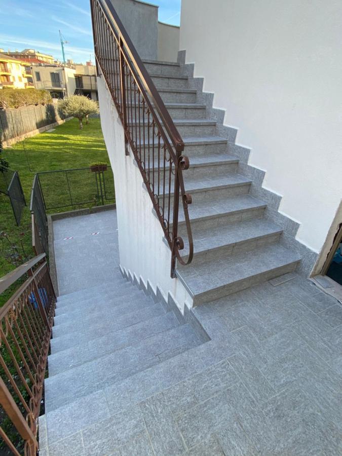 I Fiori Di Pietra Aparthotel Pietra Ligure Εξωτερικό φωτογραφία