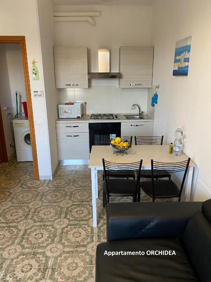 I Fiori Di Pietra Aparthotel Pietra Ligure Εξωτερικό φωτογραφία