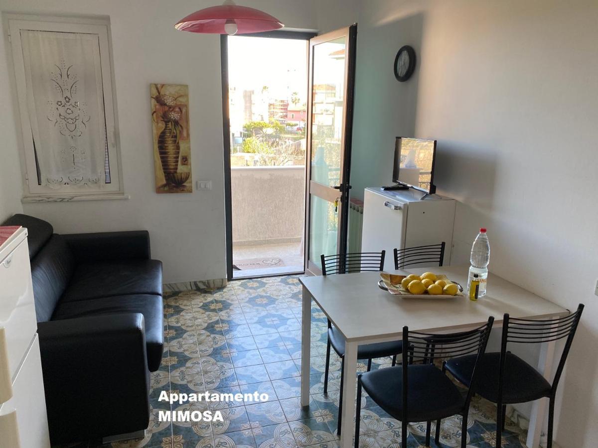I Fiori Di Pietra Aparthotel Pietra Ligure Εξωτερικό φωτογραφία